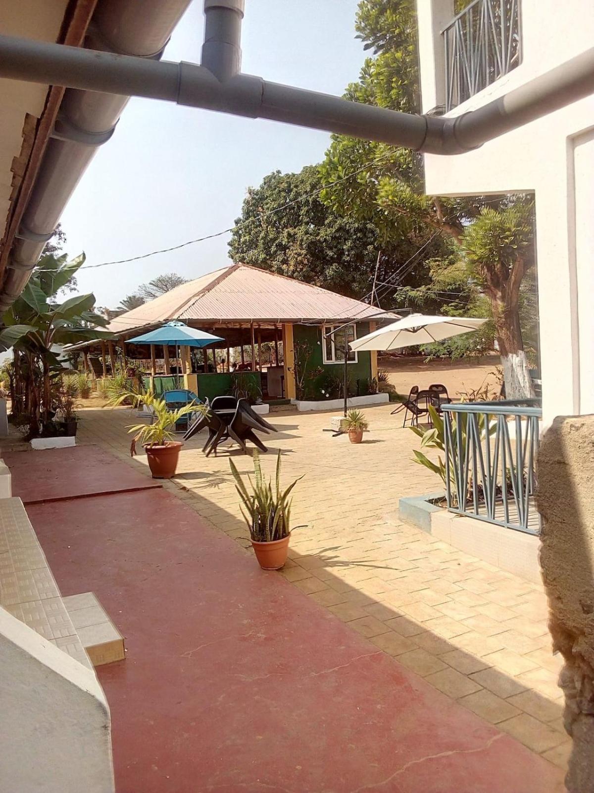 Airport Lodge Lungi Ngoại thất bức ảnh